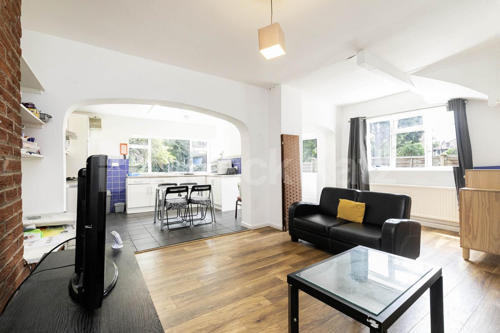 Wonderful split level home Sawley Road , Shepherds Bush